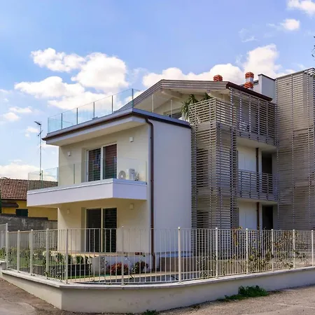 Apt24 - Malvezzi With Pool And Parking * Desenzano del Garda