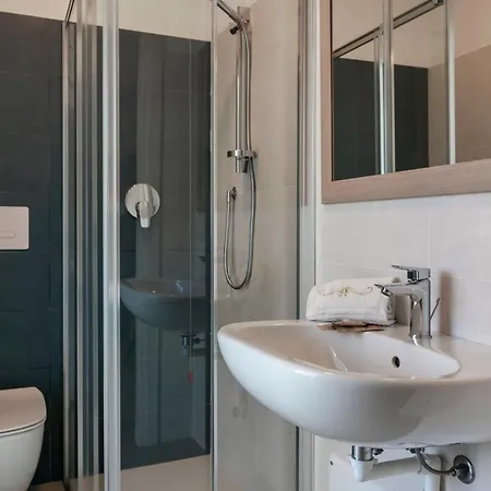 Appartamento Apt24 - Malvezzi With Pool And Parking Desenzano del Garda