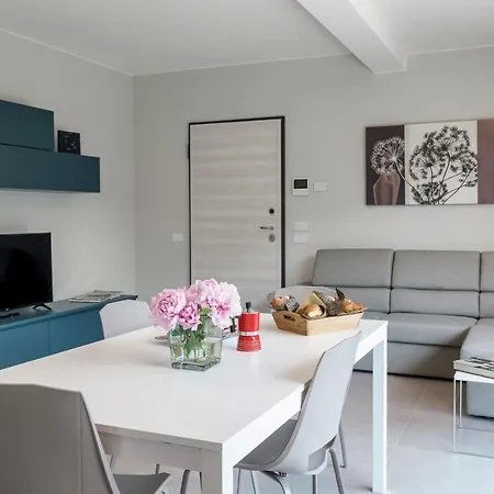 Apt24 - Malvezzi With Pool And Parking Appartamento Desenzano del Garda