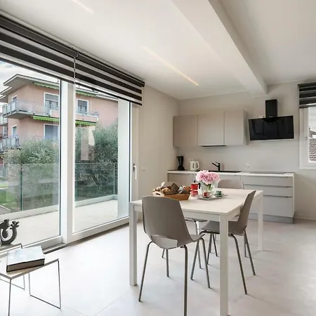 Apt24 - Malvezzi With Pool And Parking *
