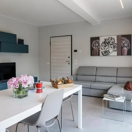 Appartamento Apt24 - Malvezzi With Pool And Parking *