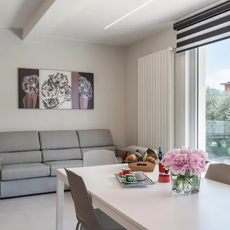 Appartamento Apt24 - Malvezzi With Pool And Parking Desenzano del Garda